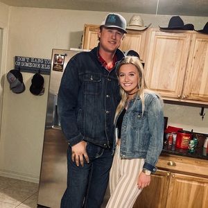 Meet your Posher, Calli